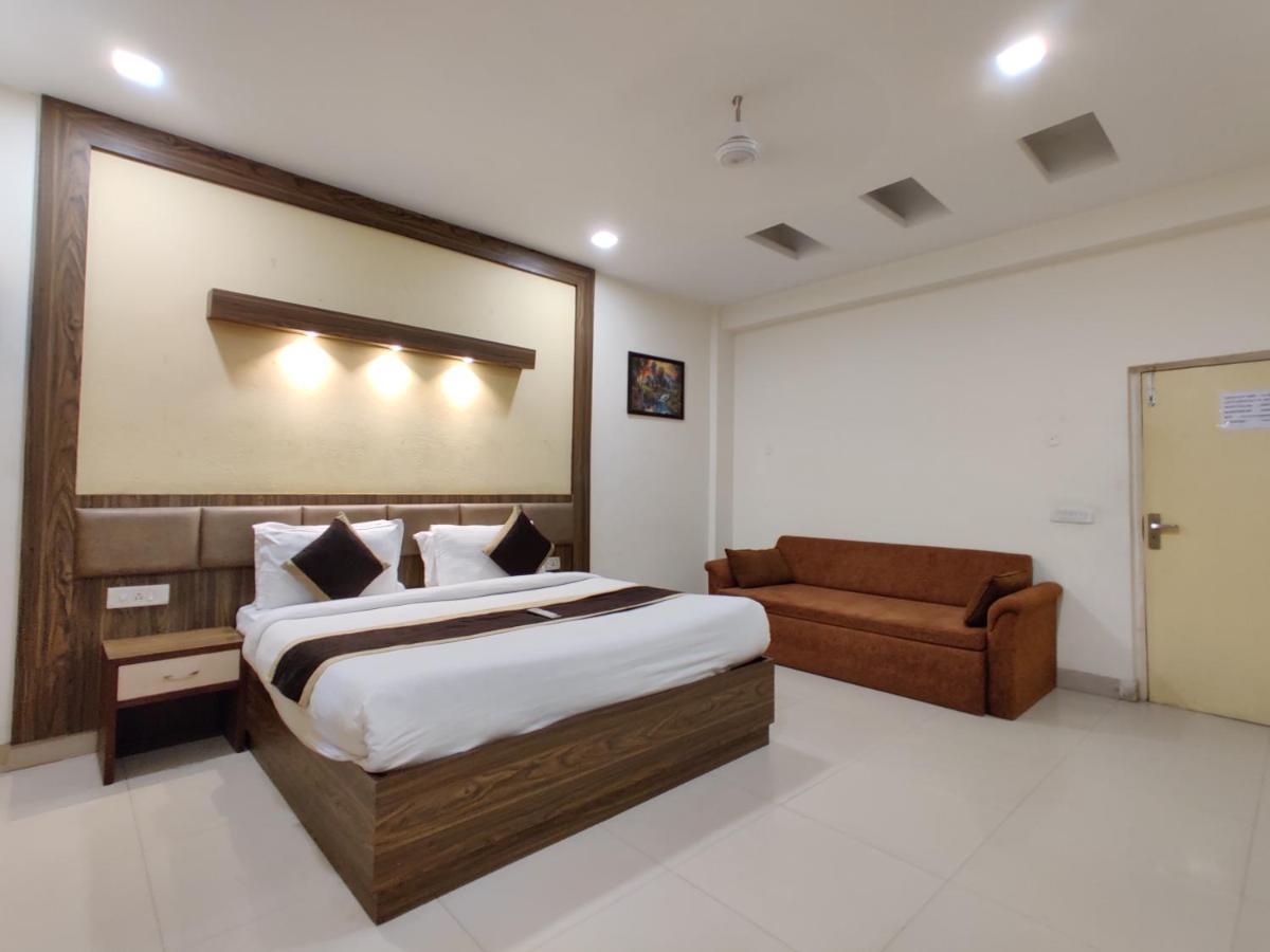 Raj Darbar - 10 Meter From Golden Temple Hotel Amritsar Exterior photo