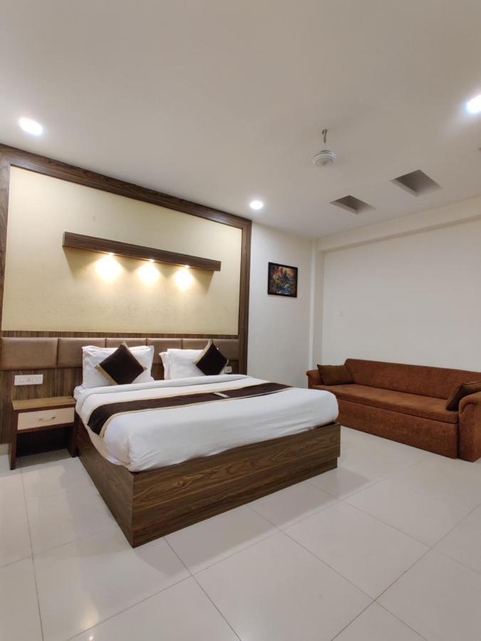 Raj Darbar - 10 Meter From Golden Temple Hotel Amritsar Exterior photo