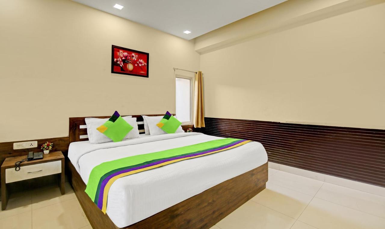 Raj Darbar - 10 Meter From Golden Temple Hotel Amritsar Exterior photo