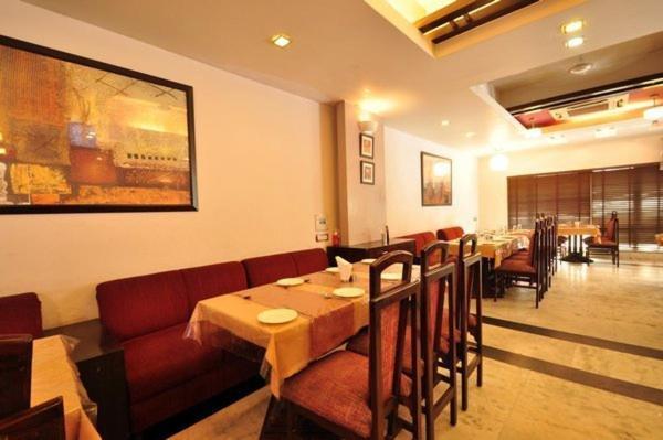 Raj Darbar - 10 Meter From Golden Temple Hotel Amritsar Exterior photo